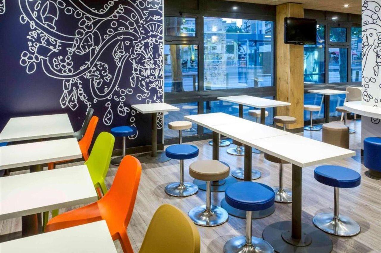 Ibis Budget Marseille Timone Exterior foto