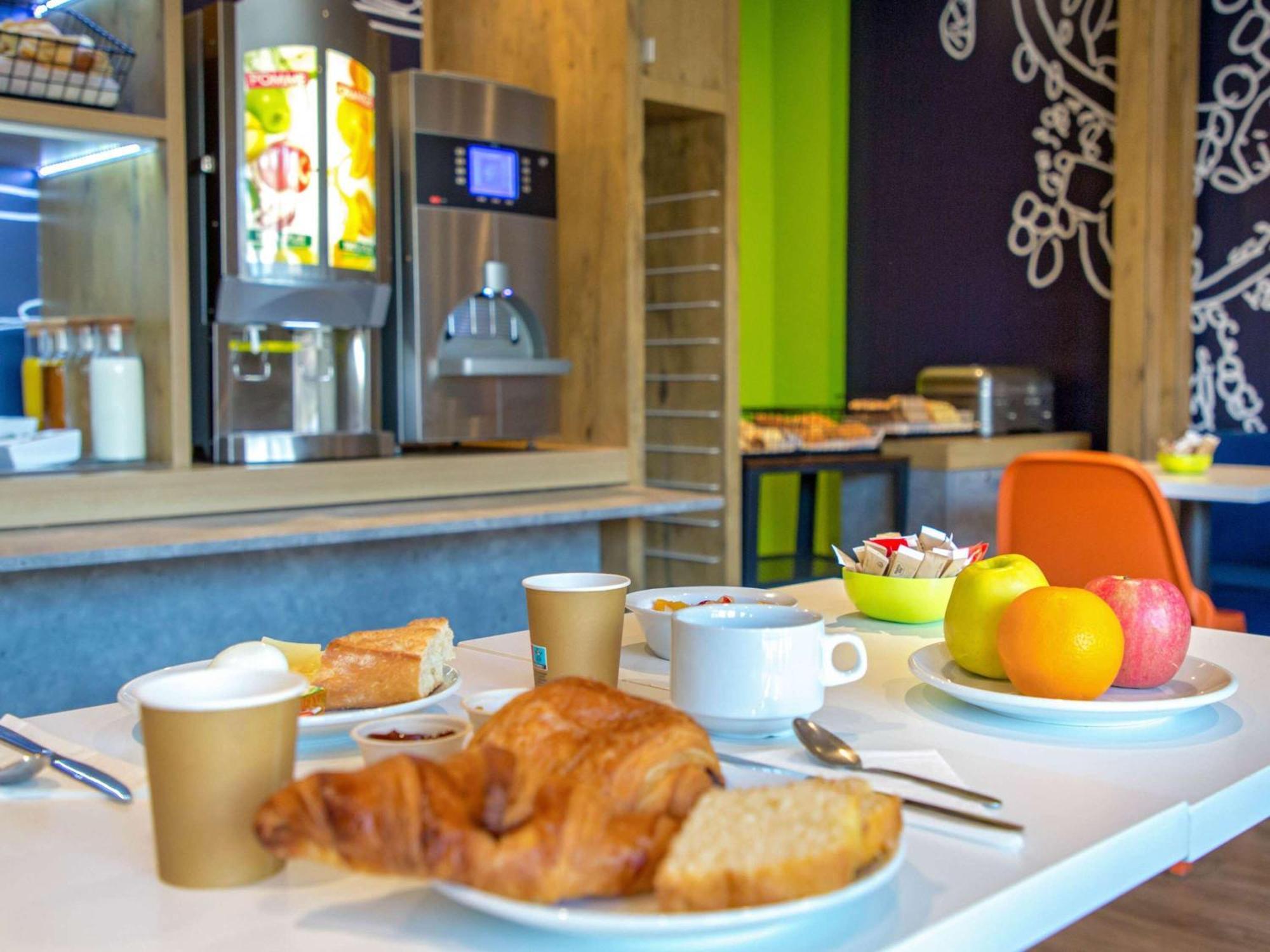 Ibis Budget Marseille Timone Exterior foto