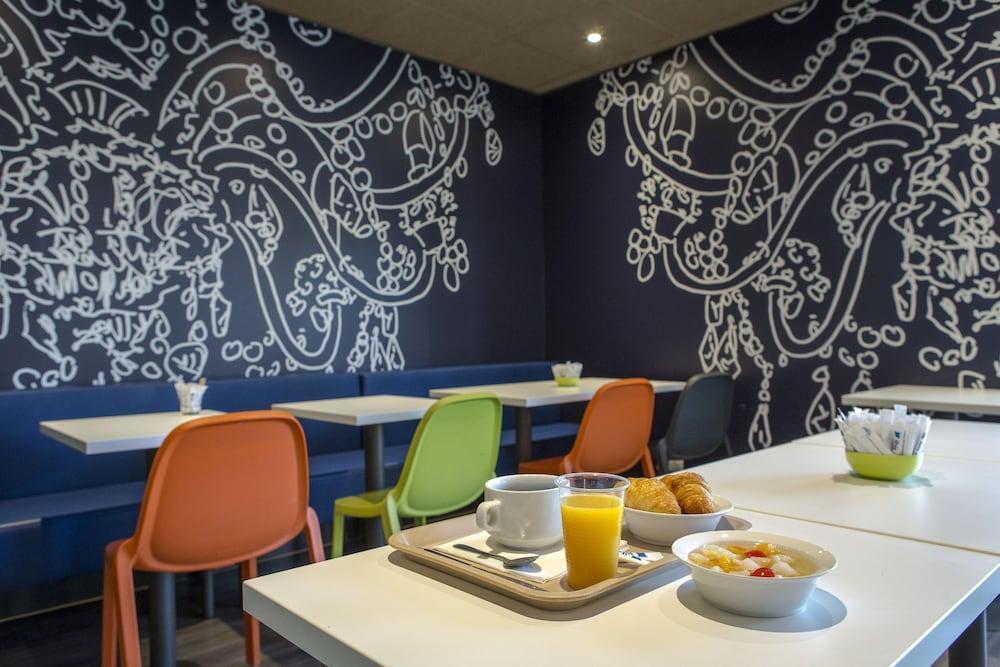 Ibis Budget Marseille Timone Exterior foto
