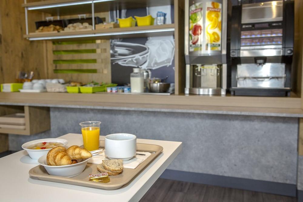 Ibis Budget Marseille Timone Exterior foto
