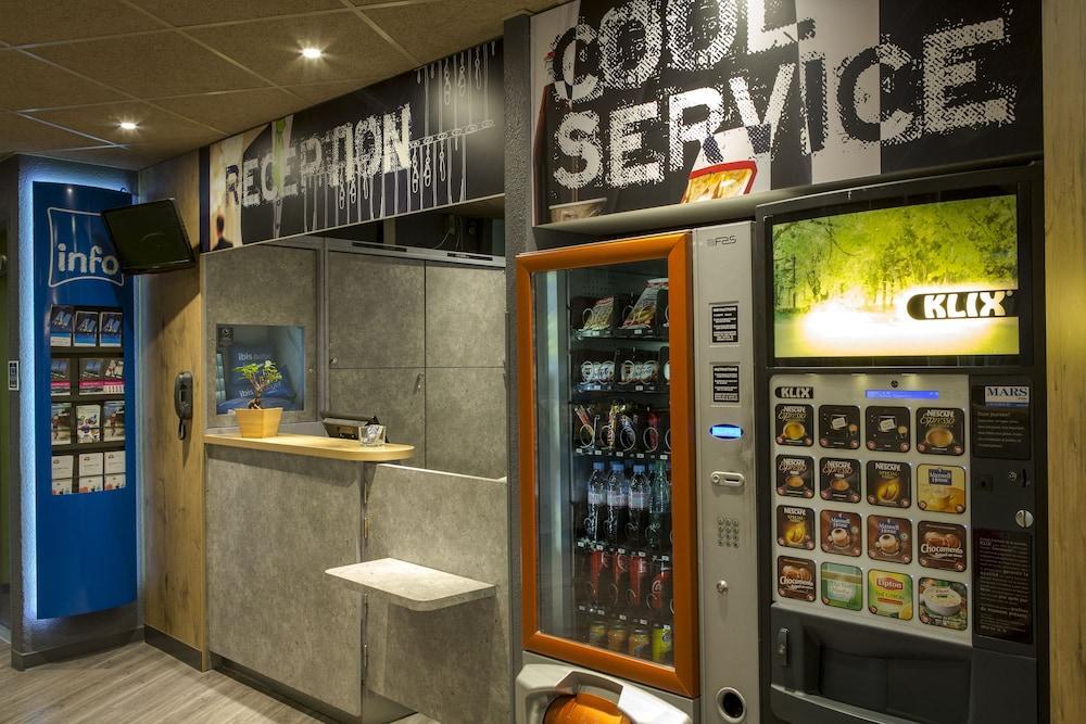 Ibis Budget Marseille Timone Exterior foto